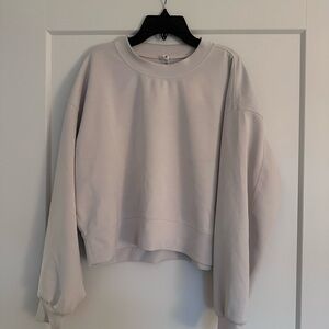 Lululemon Soft streamed Cropped Sweatshirt in Cream